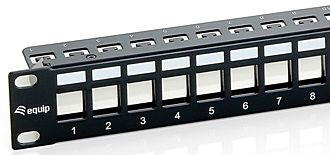 Patchpanel KAT6 Keystone 1 HE 24er schwarz equip 769124 Cat.6, für max. 24 Module 767111